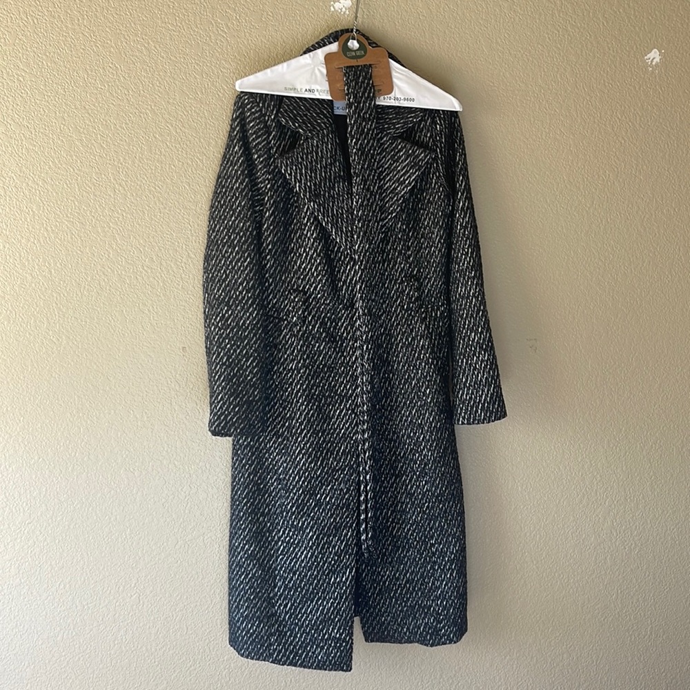 Lulus b&w long coat, size S